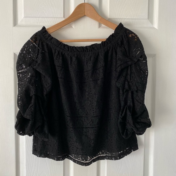Lace off shoulder blouse - Picture 3 of 6